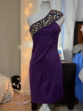 bebe One-Shoulder Purple Cocktail Dress with Beaded Shoulder